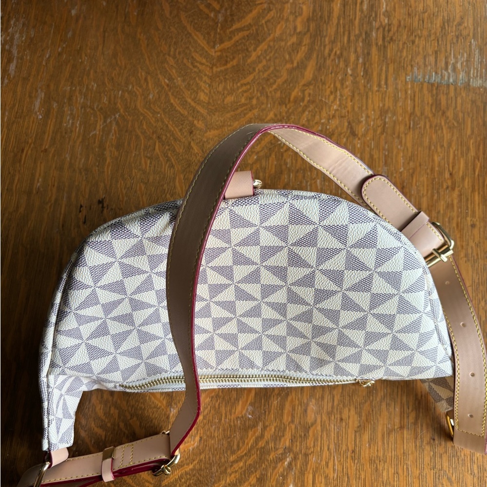 Geometric Patterned Cream and Tan Women's Bag